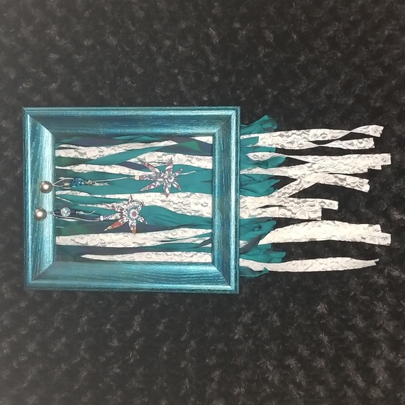 Hand Crafted Upcycled Frame with Hand Drawn Cannabis Leaves - Picture 2 of 8